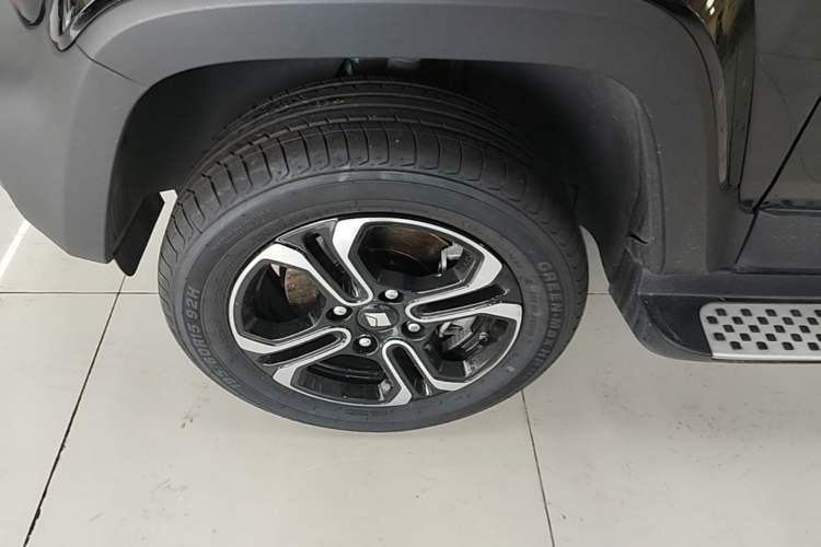 Used Baojun Spark 2023 Flagship Edition Left Front Wheel Hub