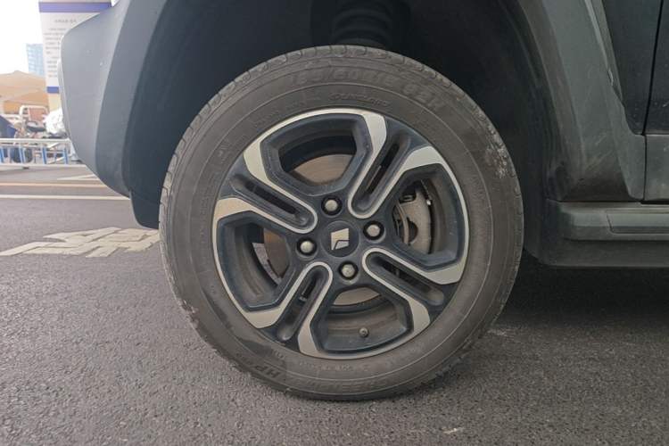 Used Baojun Spark 2023 Flagship Edition Left Front Wheel Hub