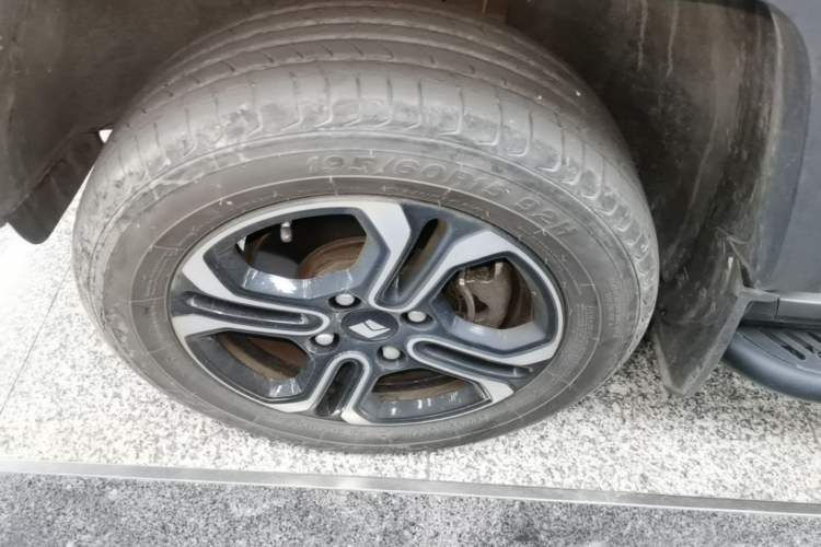 Used Baojun Spark 2023 Flagship Edition Left Front Wheel Hub