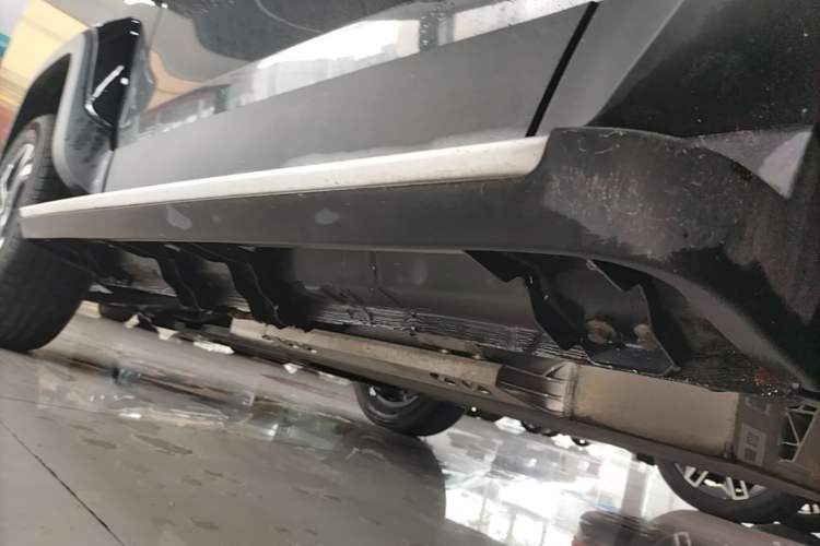 Used Baojun Spark 2023 Flagship Edition Left Side Sill