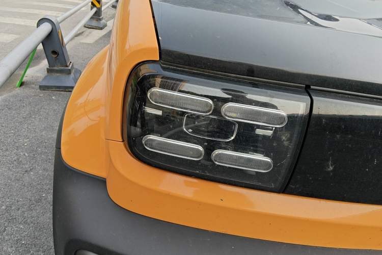 Used Baojun Spark 2023 Flagship Edition Right Front Headlight