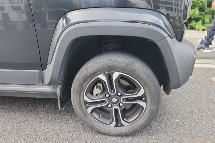Used Baojun Spark 2023 Flagship Edition Right Front Wheel Hub