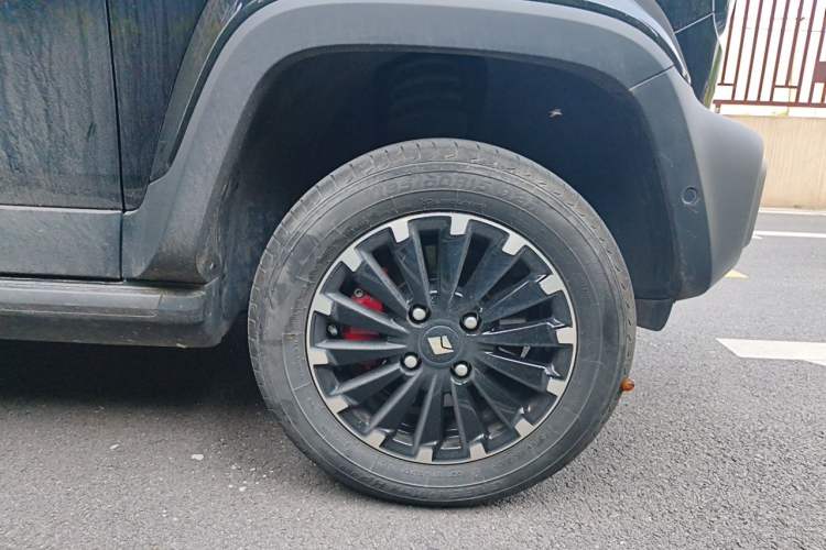 Used Baojun Spark 2023 Intelligent Premium Edition Right Front Wheel Hub