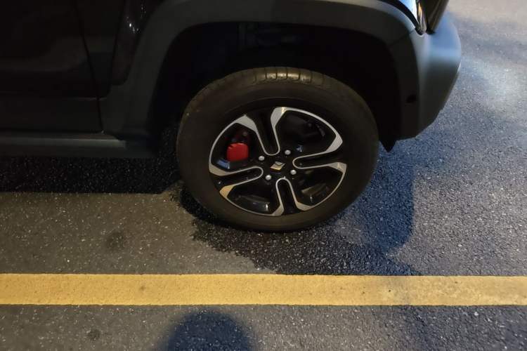 Used Baojun Spark 2023 Intelligent Premium Edition Right Front Wheel Hub