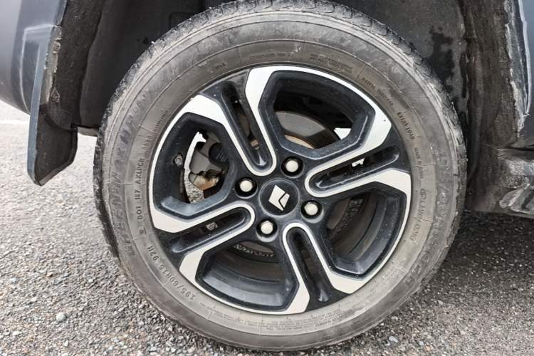 Used Baojun Spark 2023 Flagship Edition Right Rear Wheel Hub