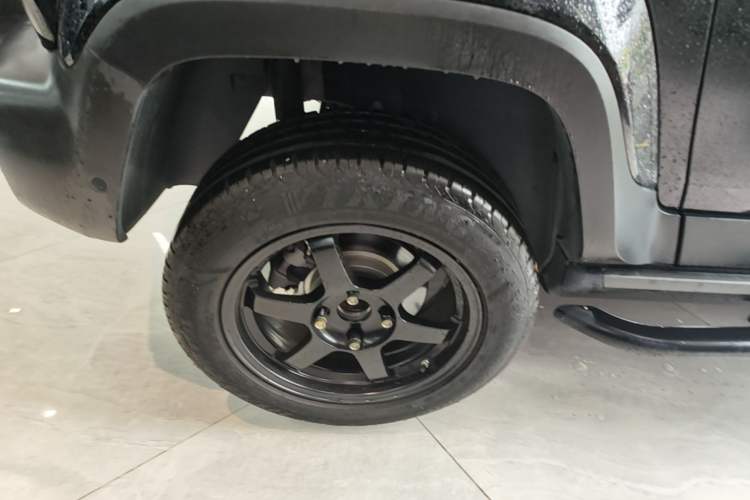 Used Baojun Spark 2023 Intelligent Premium Edition Right Rear Wheel Hub