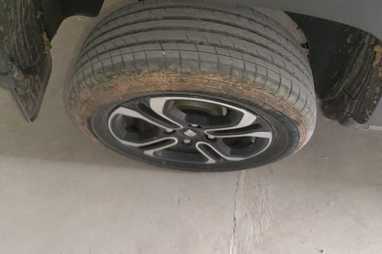 Used Baojun Spark 2023 Intelligent Premium Edition Right Rear Wheel Hub