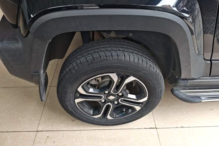 Used Baojun Spark 2023 Flagship Edition Right Rear Wheel Hub