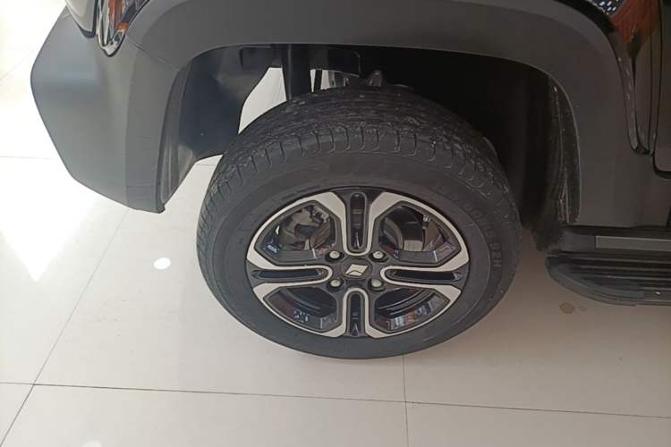 Used Baojun Spark 2023 Flagship Edition Right Rear Wheel Hub
