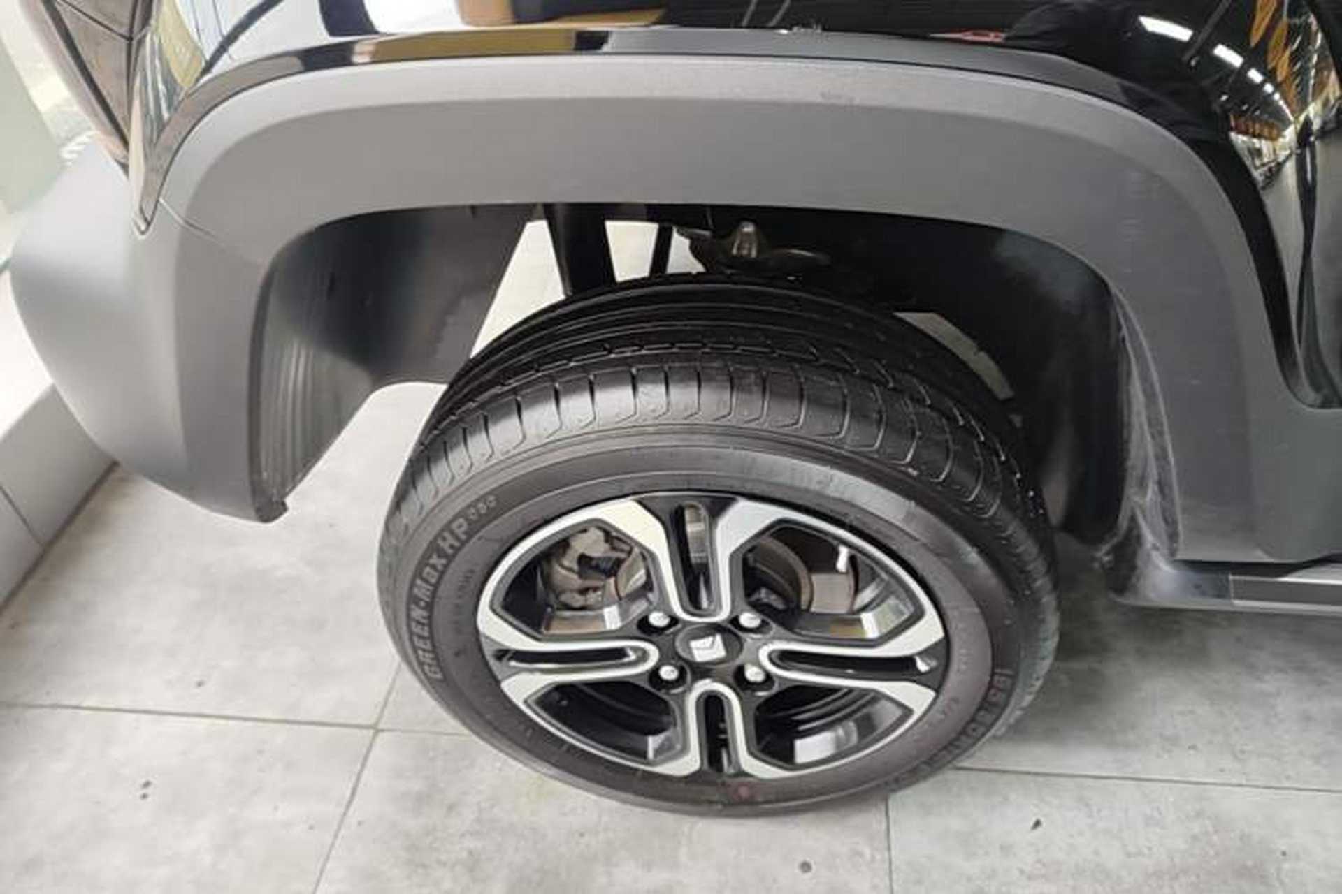 Used Baojun Spark 2023 Flagship Edition Right Rear Wheel Hub