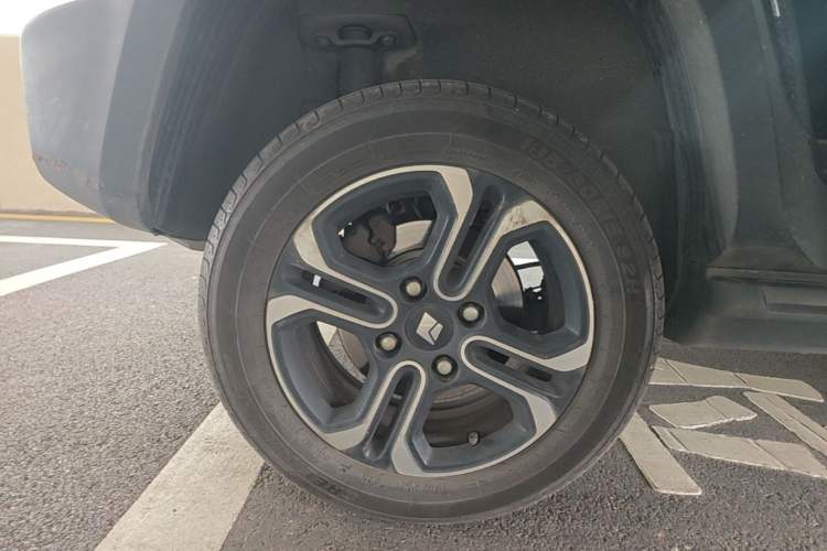 Used Baojun Spark 2023 Flagship Edition Right Rear Wheel Hub