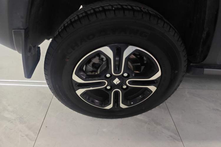 Used Baojun Spark 2023 Flagship Edition Right Rear Wheel Hub