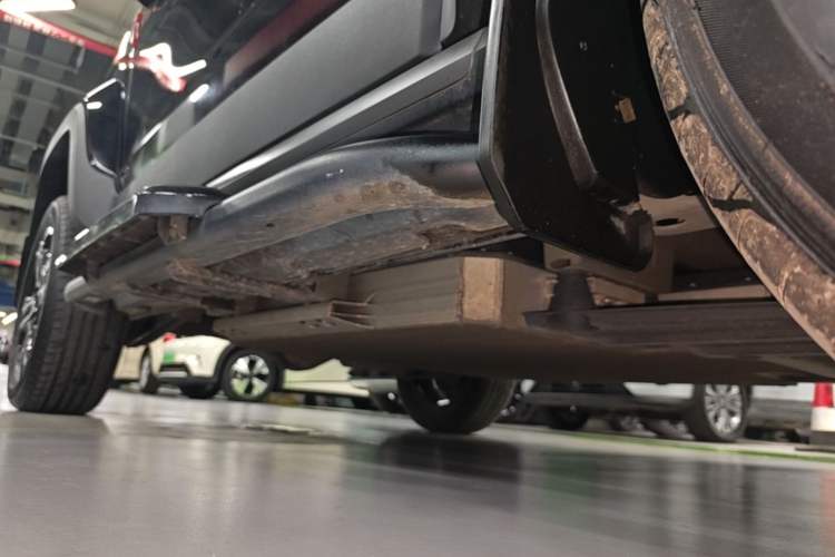 Used Baojun Spark 2023 Flagship Edition Right Side Sill