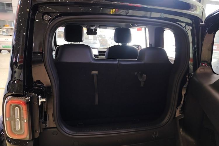 Used Baojun Spark 2023 Flagship Edition Trunk