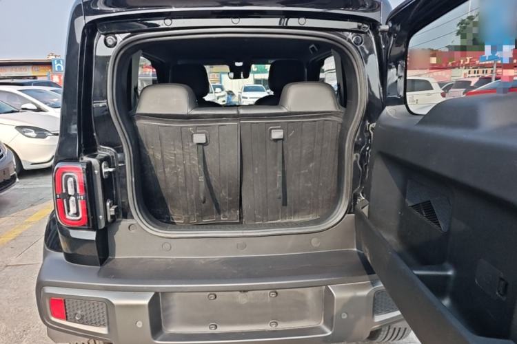 Used Baojun Spark 2023 Flagship Edition Trunk