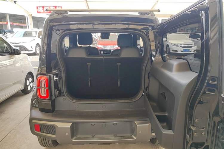 Used Baojun Spark 2023 Flagship Edition Trunk