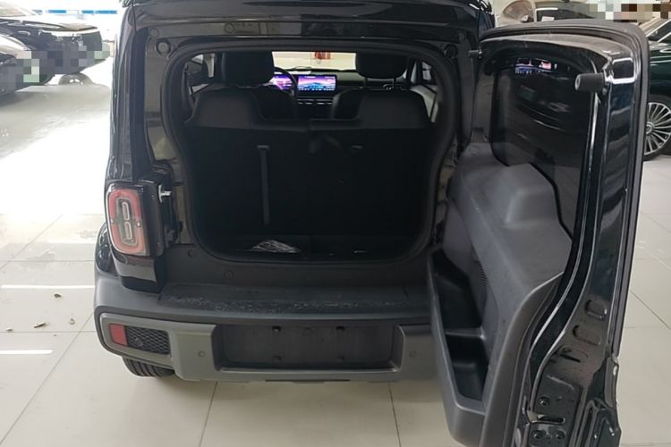 Used Baojun Spark 2023 Flagship Edition Trunk