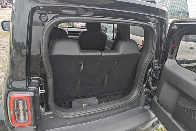 Used Baojun Spark 2023 Intelligent Premium Edition Trunk