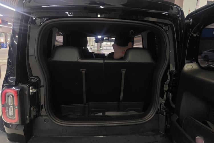 Used Baojun Spark 2023 Flagship Edition Trunk