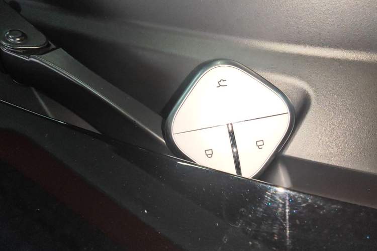 Used Baojun Spark 2023 Flagship Edition Vehicle Key