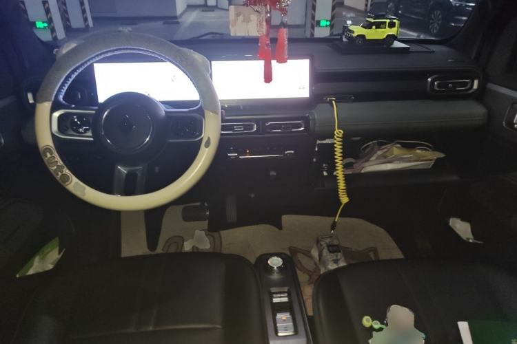 Used Baojun Spark 2023 Intelligent Premium Edition Center Console