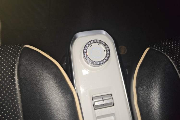 Used Baojun Spark 2023 Intelligent Premium Edition Gear Lever