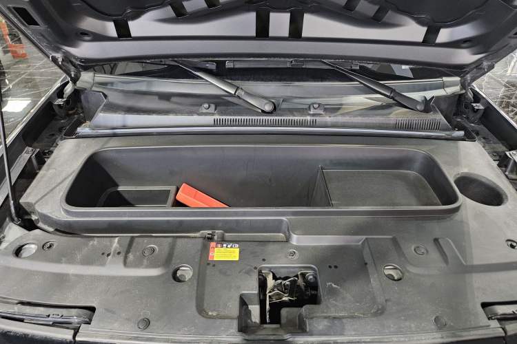 Used Baojun Spark 2023 Intelligent Premium Edition Engine Bay