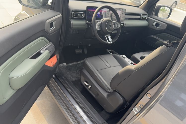 Used Baojun Spark 2023 Flagship Edition Interior 2