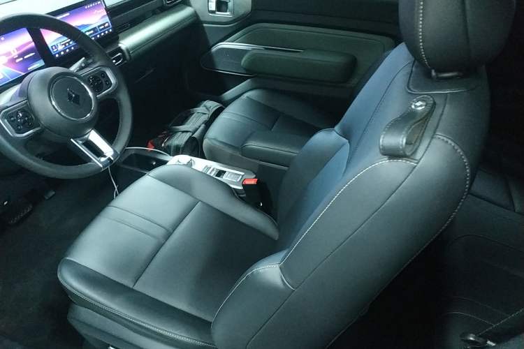 Used Baojun Spark 2023 Flagship Edition Left Front Seat