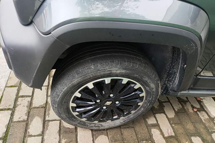 Used Baojun Spark 2023 Flagship Edition Left Front Wheel Hub