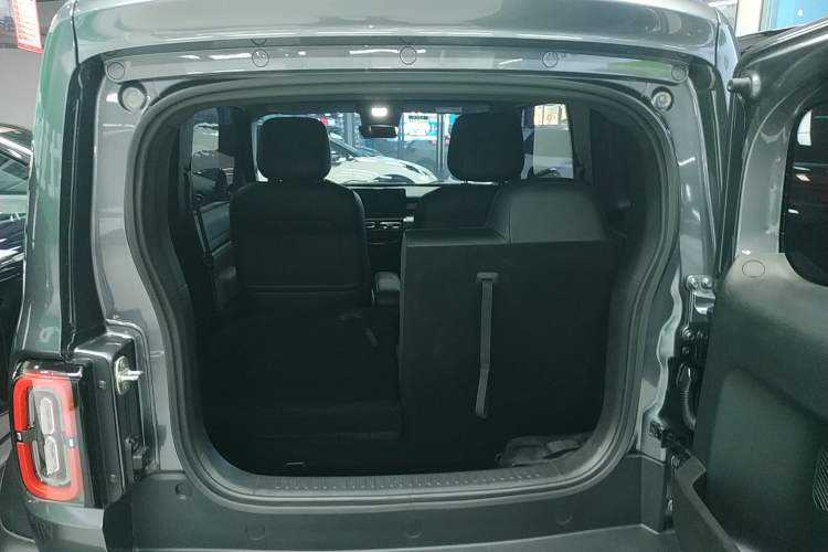 Used Baojun Spark 2023 Flagship Edition Trunk