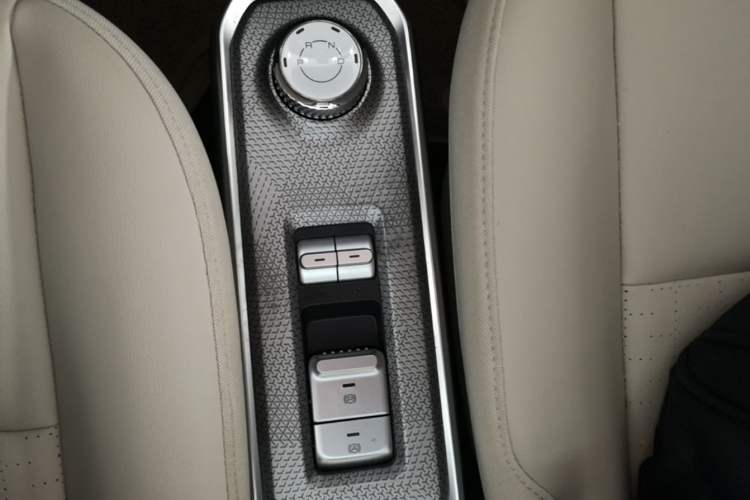Used Baojun Spark 2023 Flagship Edition Gear Lever