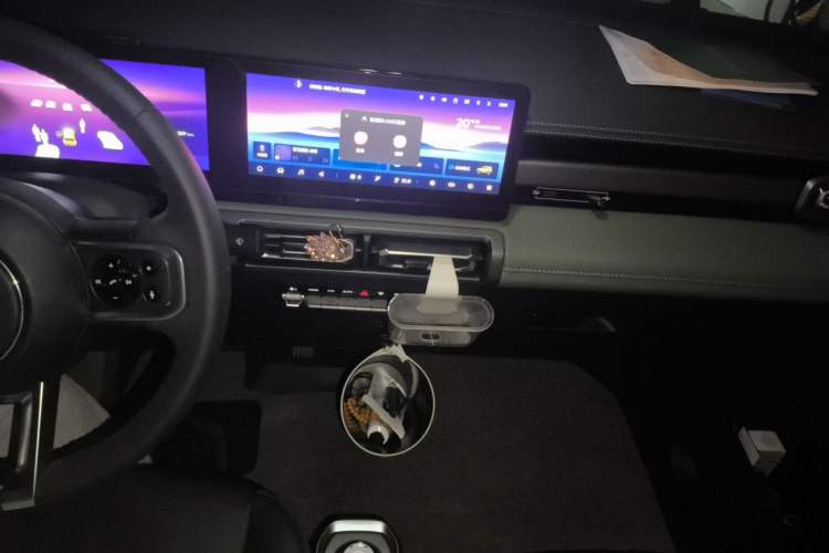Used Baojun Spark 2023 Intelligent Premium Edition Audio And AC Panel