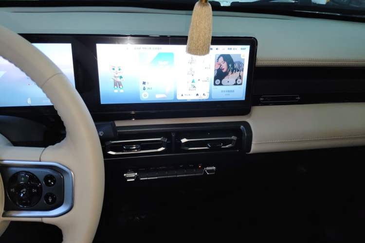 Used Baojun Spark 2023 Intelligent Premium Edition Audio And AC Panel
