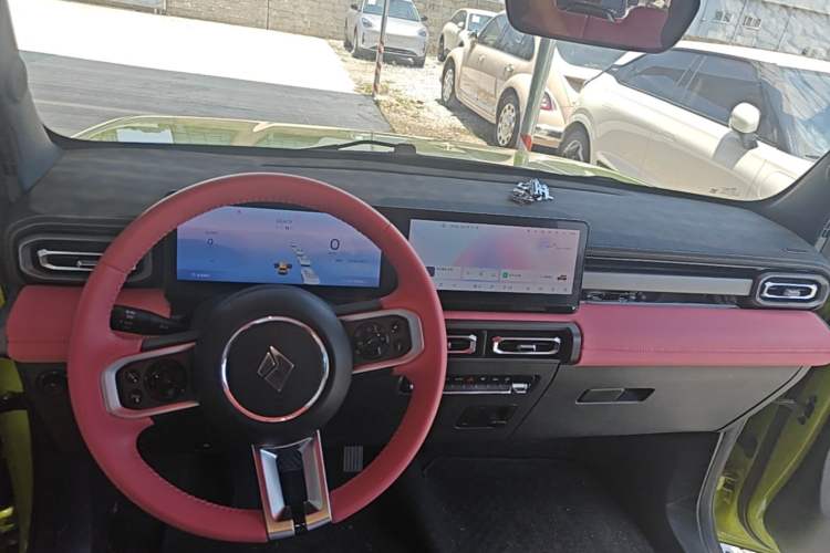 Used Baojun Spark 2023 Intelligent Premium Edition Center Console
