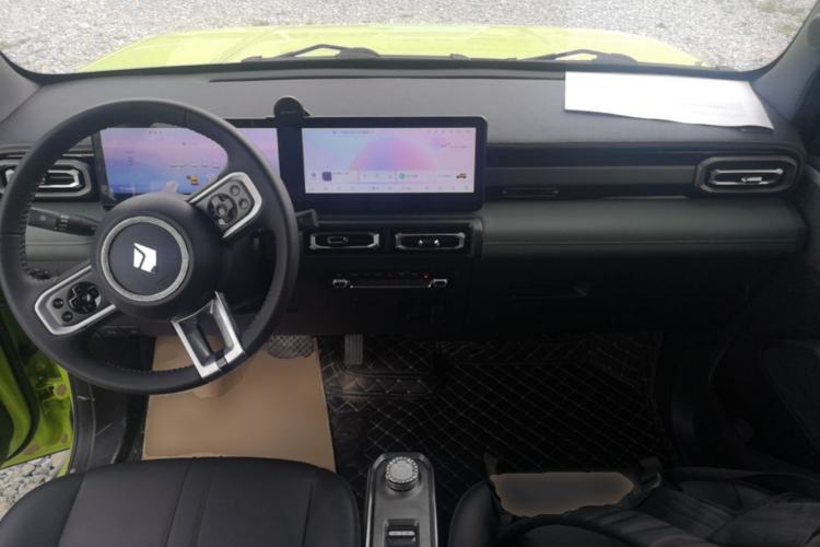 Used Baojun Spark 2023 Intelligent Premium Edition Center Console
