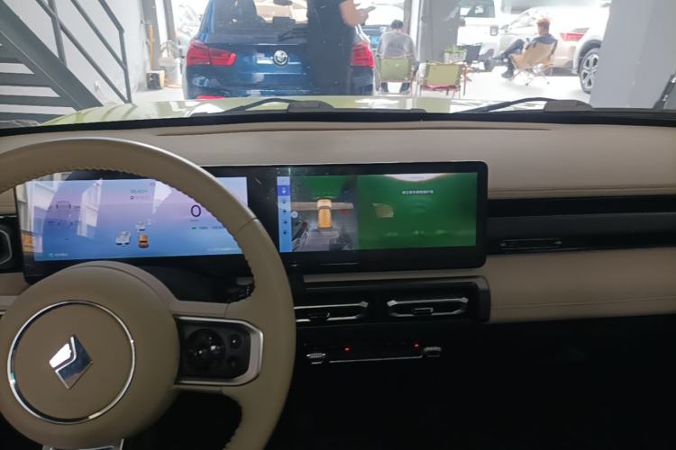 Used Baojun Spark 2023 Intelligent Premium Edition Center Console