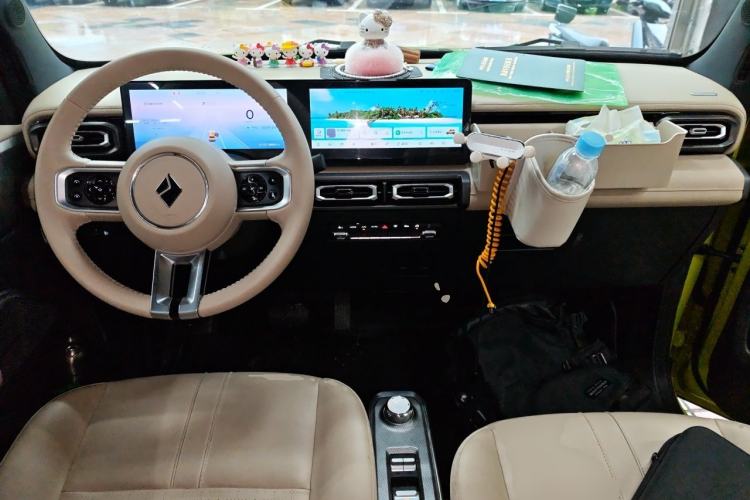 Used Baojun Spark 2023 Flagship Edition Center Console
