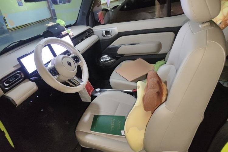 Used Baojun Spark 2023 Intelligent Premium Edition Driver Seat