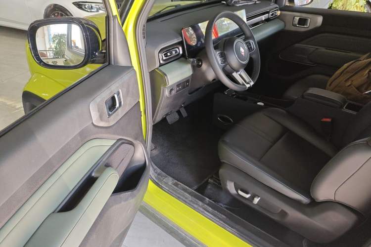 Used Baojun Spark 2023 Intelligent Premium Edition Driver Seat
