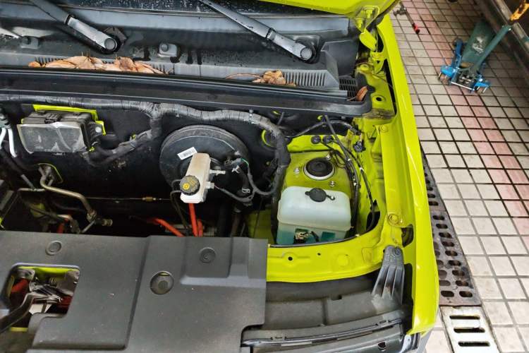 Used Baojun Spark 2023 Flagship Edition Engine Bay Left