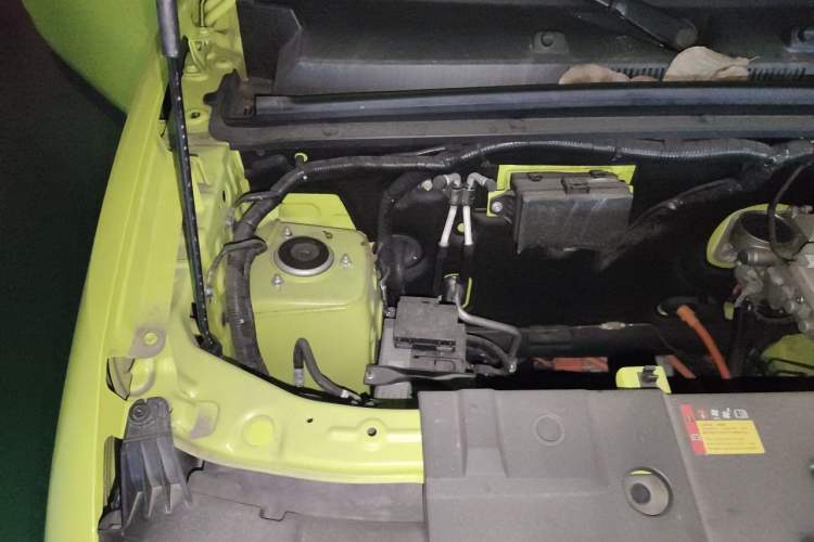 Used Baojun Spark 2023 Intelligent Premium Edition Engine Bay Right