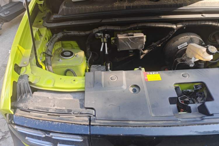 Used Baojun Spark 2023 Flagship Edition Engine Bay Right
