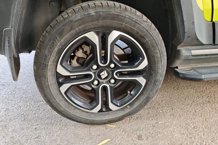 Used Baojun Spark 2023 Flagship Edition Exterior 8