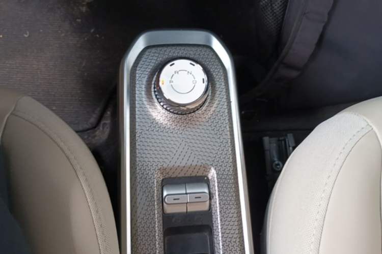 Used Baojun Spark 2023 Intelligent Premium Edition Gear Lever