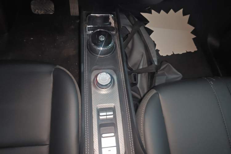 Used Baojun Spark 2023 Intelligent Premium Edition Gear Lever