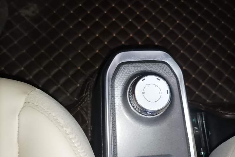 Used Baojun Spark 2023 Intelligent Premium Edition Gear Lever