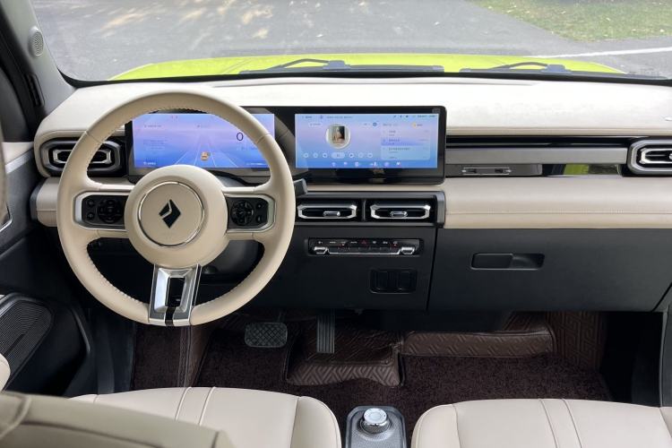 Used Baojun Spark 2023 Flagship Edition Interior 1