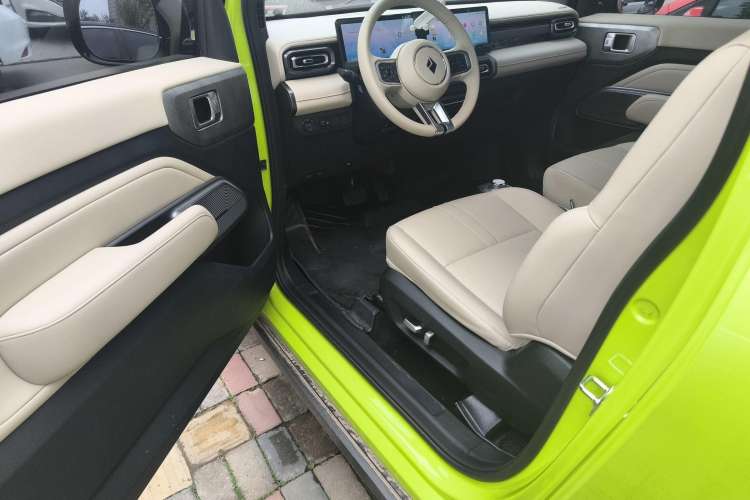Used Baojun Spark 2023 Flagship Edition Interior 2