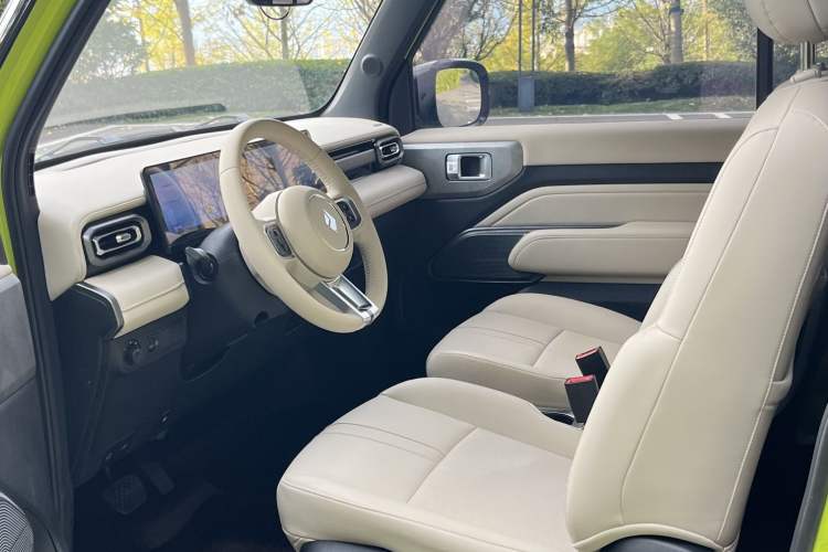 Used Baojun Spark 2023 Flagship Edition Interior 2